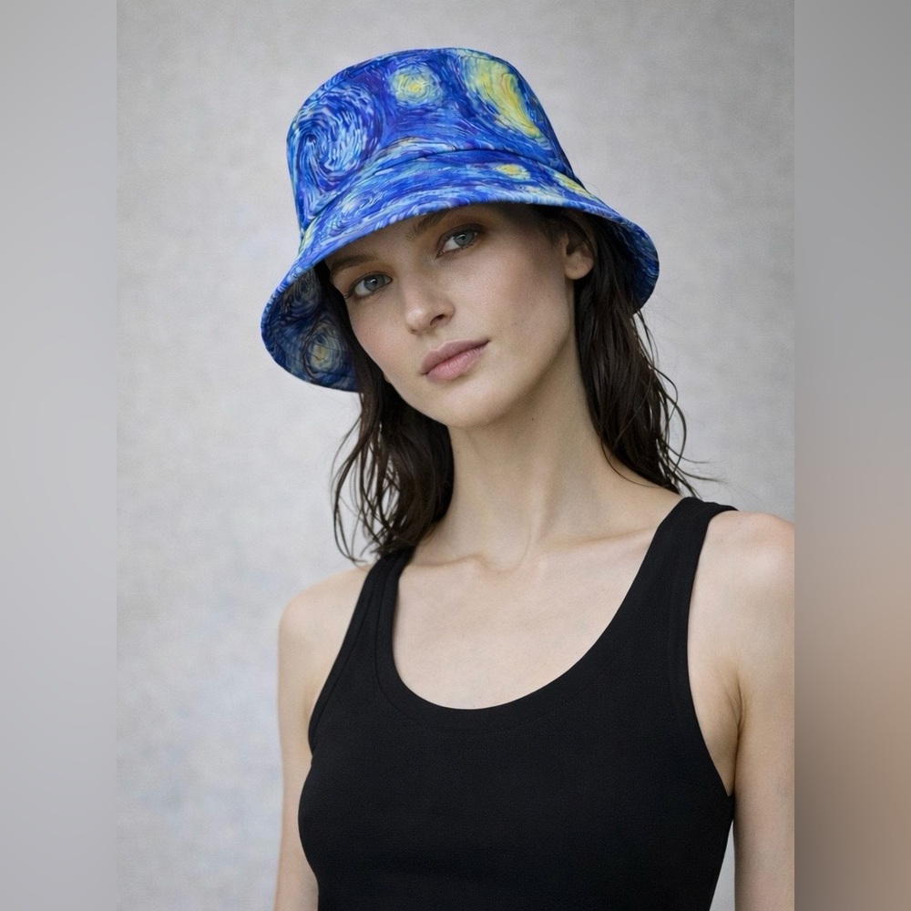 🌟🎨 NWOT! Starry Night Bucket Hat